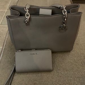Michael Kors handbag and wallet